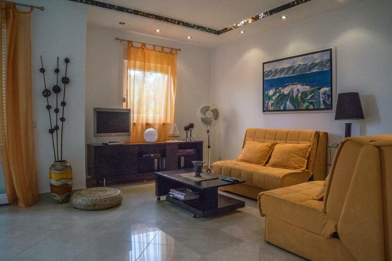 Apartment Annabela Banjol Εξωτερικό φωτογραφία
